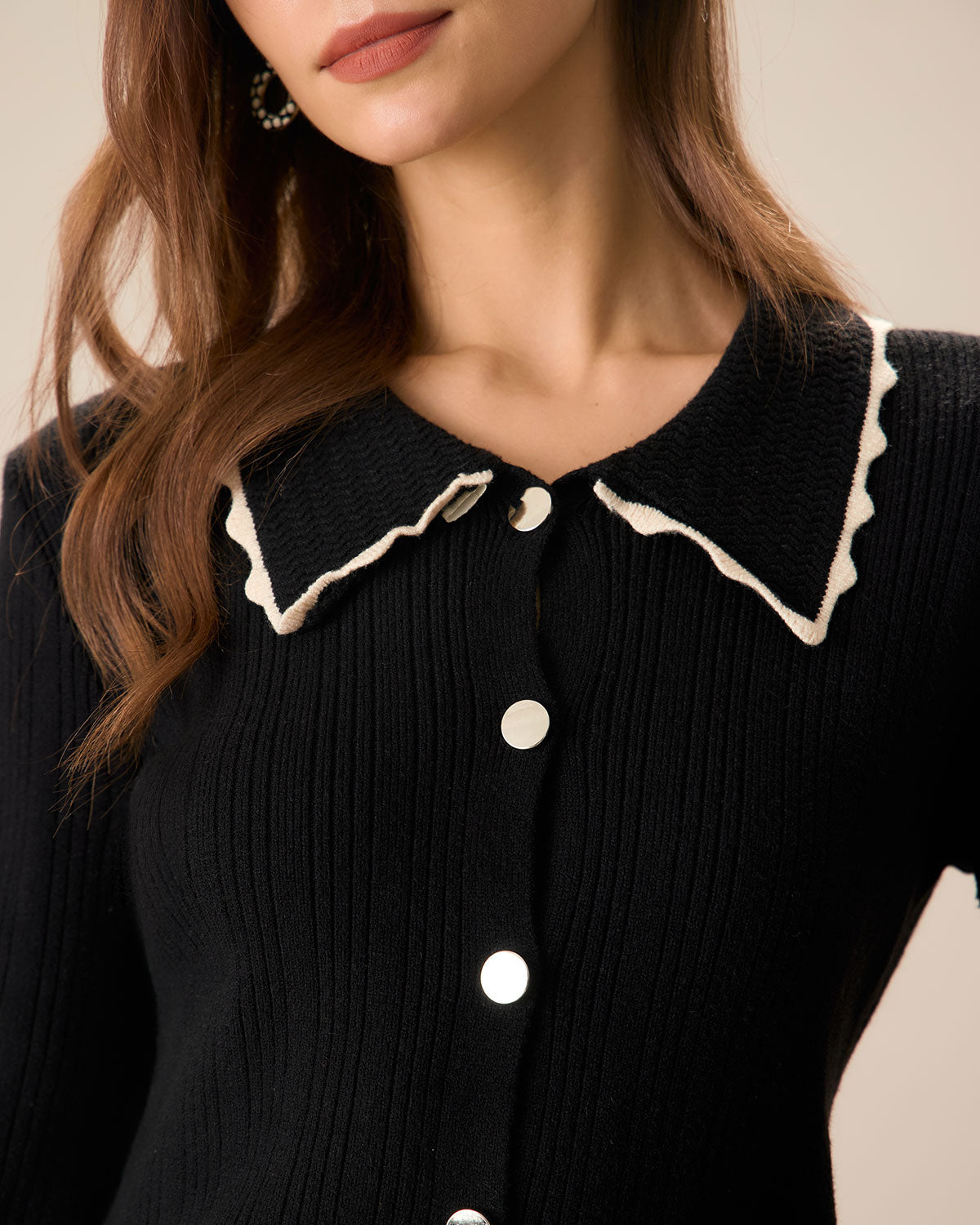 Black Piece Adding Buttoned Ribbed Cardigan