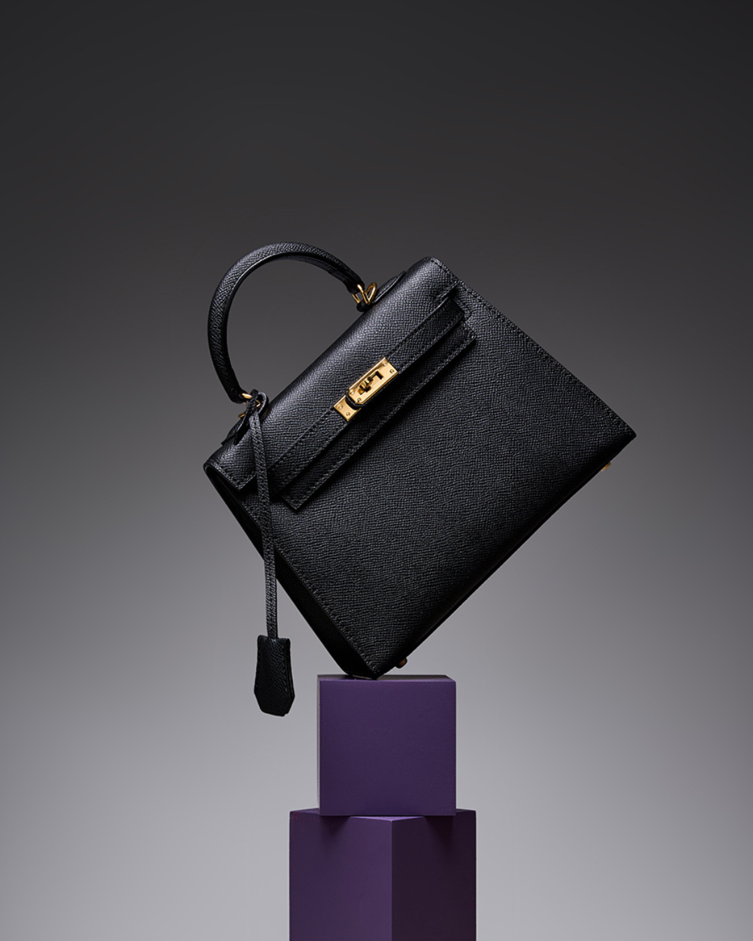 Classic Allure Genuine Leather Bag | Elegance with Gold Accessories