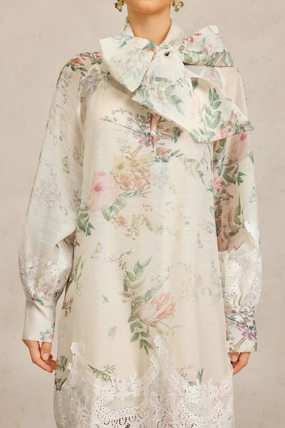 Sareka Long Sleeve Lace Long Dress