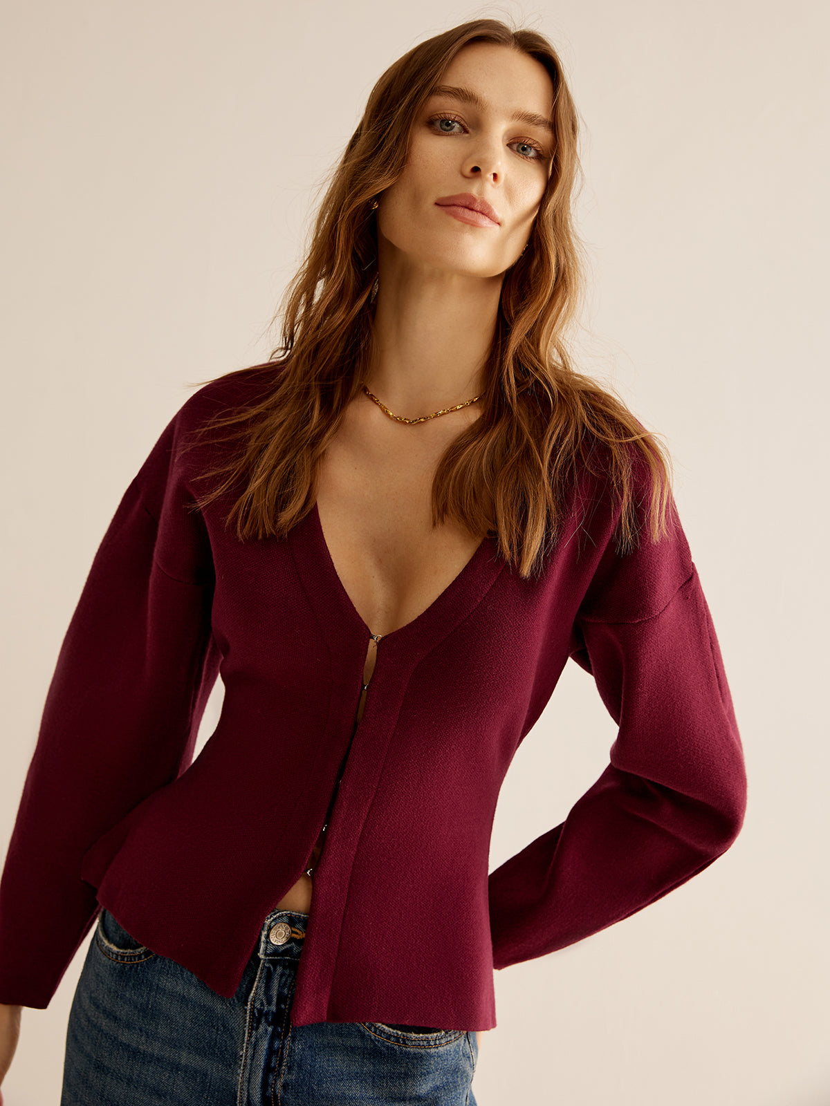 V-Neck Hooked Cardigan