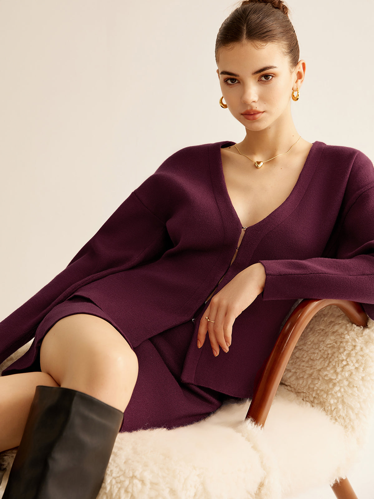 V-Neck Hooked Cardigan