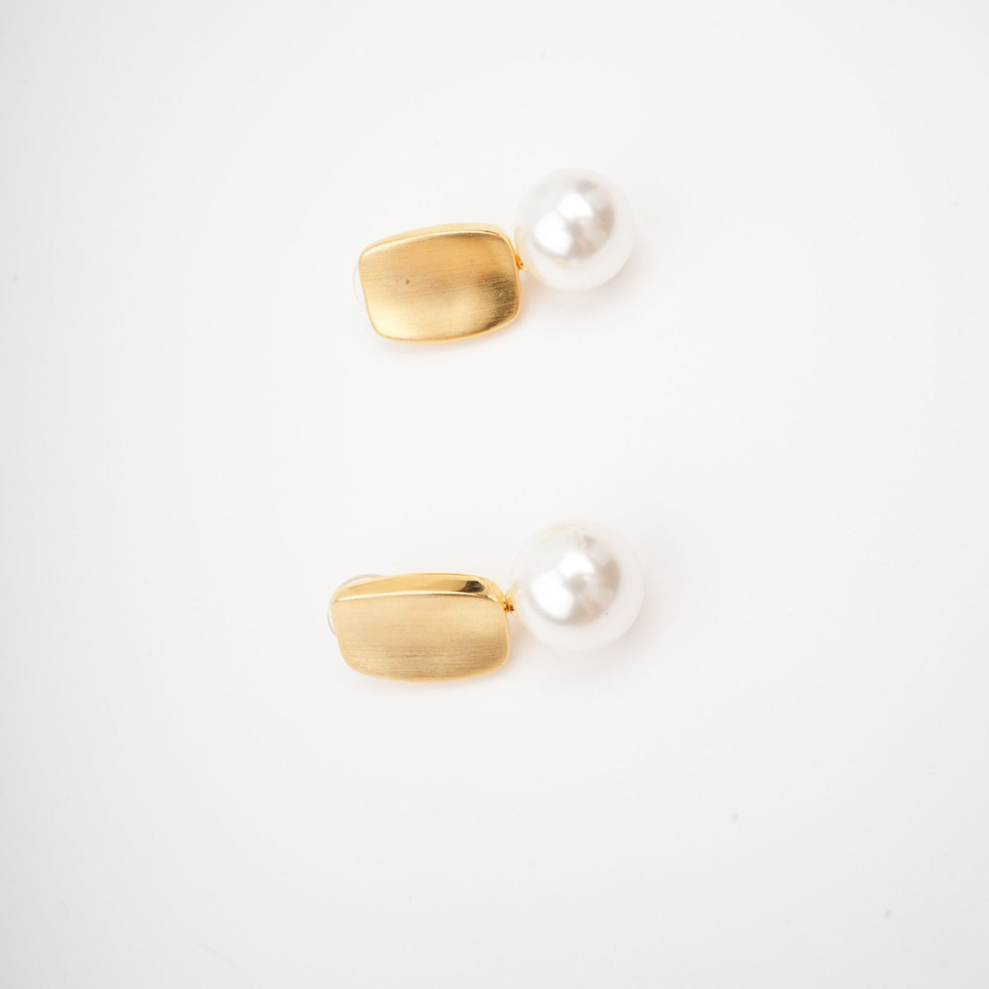 Pauline Incis Earrings