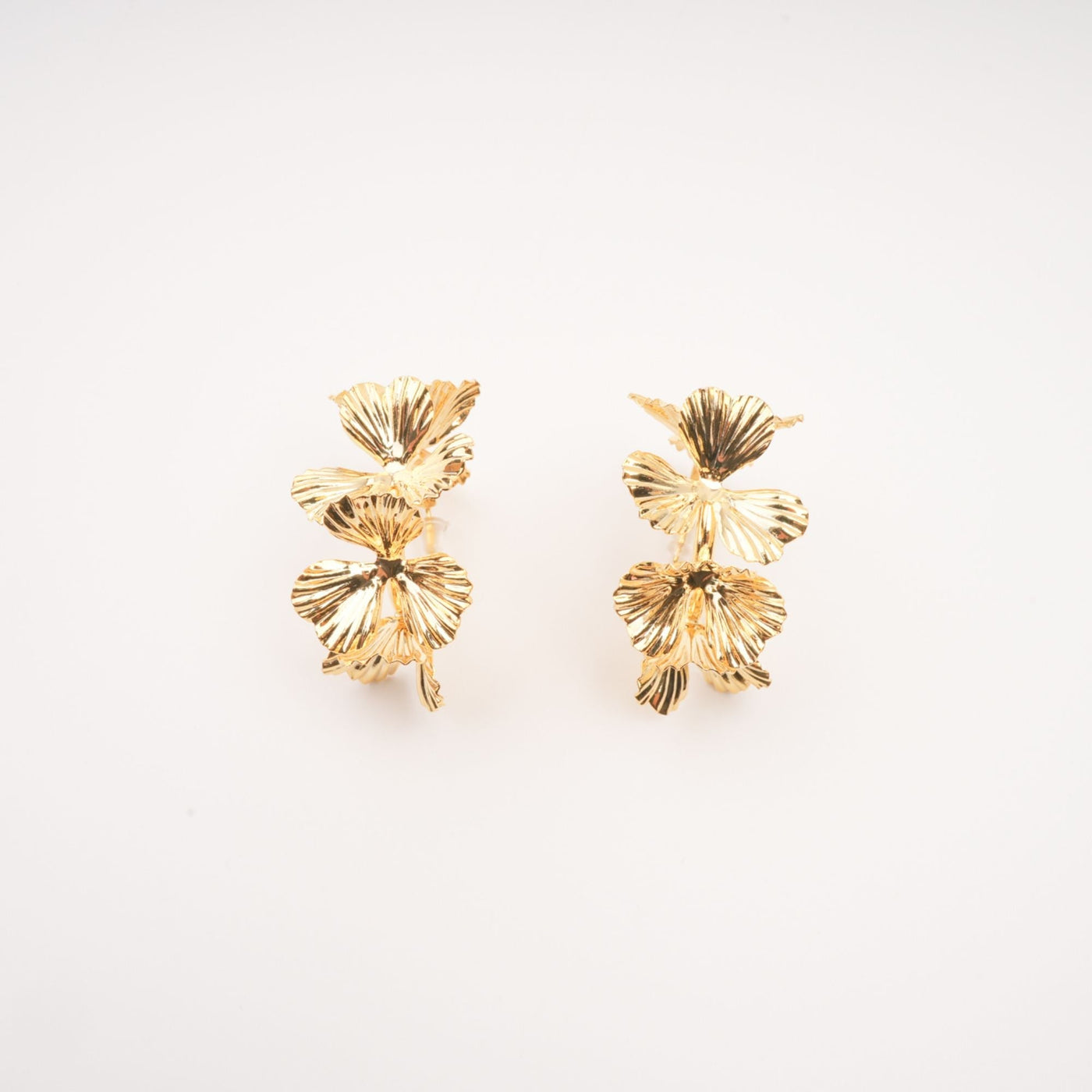 Lola Fake Flower Gold Earrings