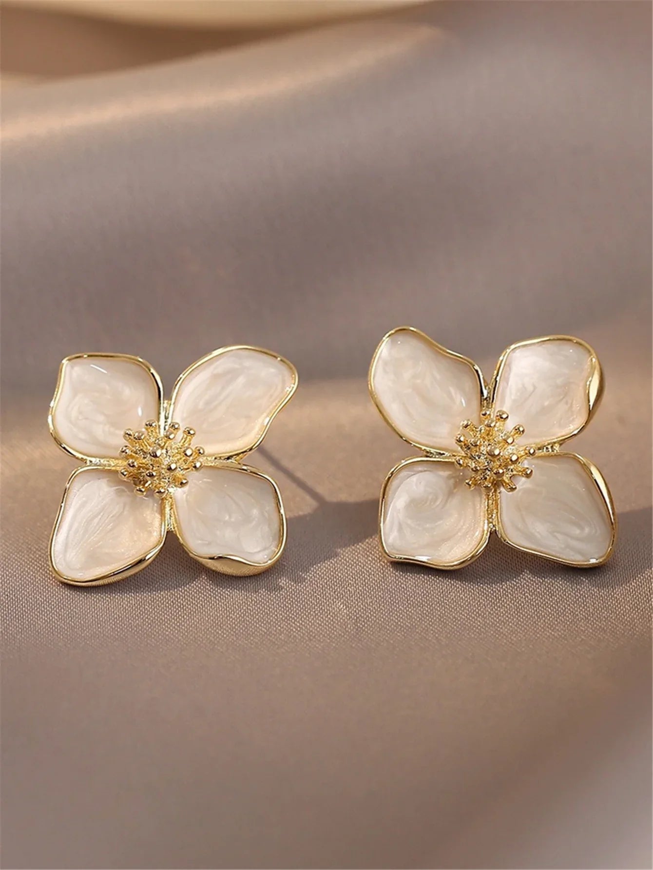 Vintage Flower Earring