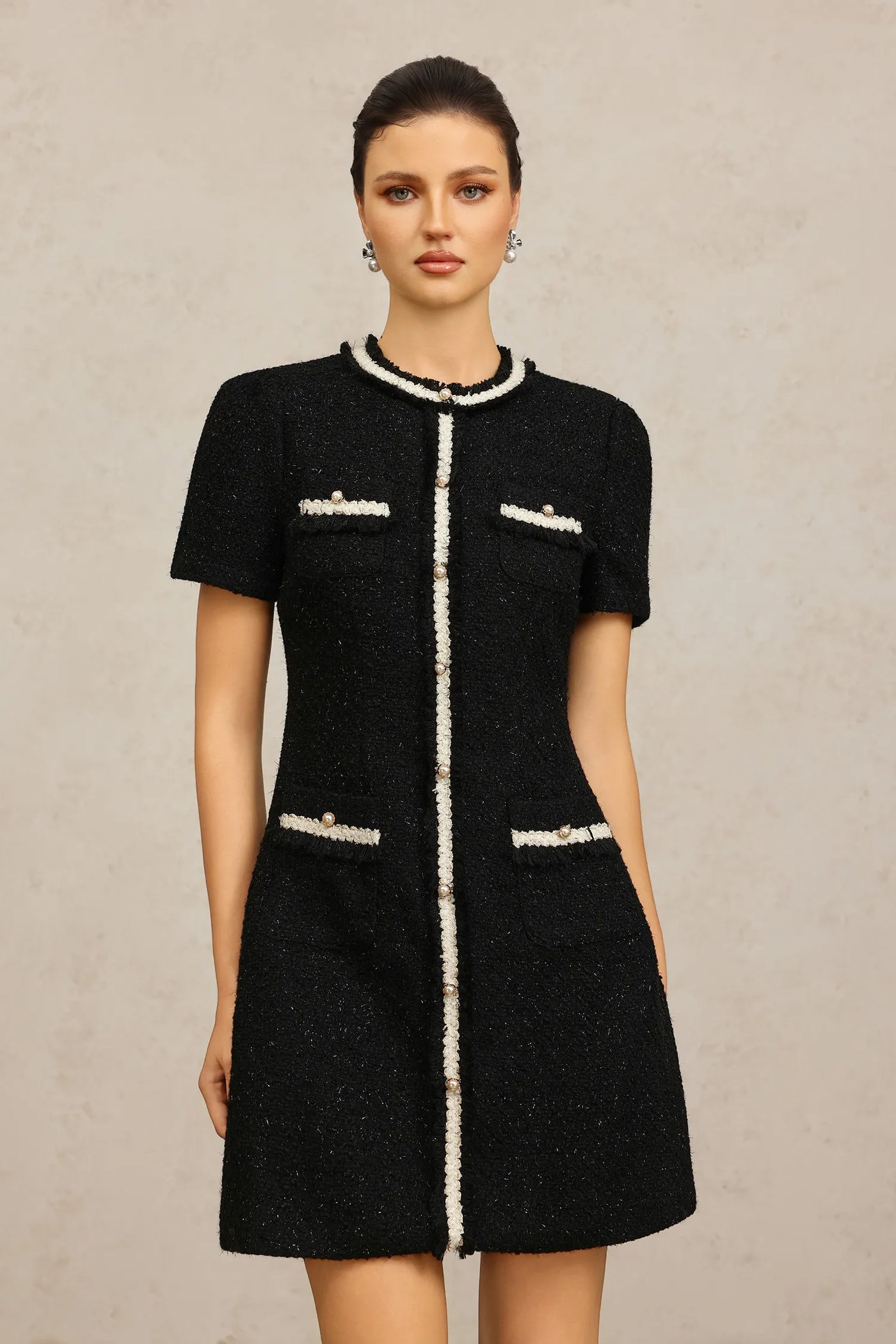 Pillnee Round Neck Short Sleeve Mini Dress